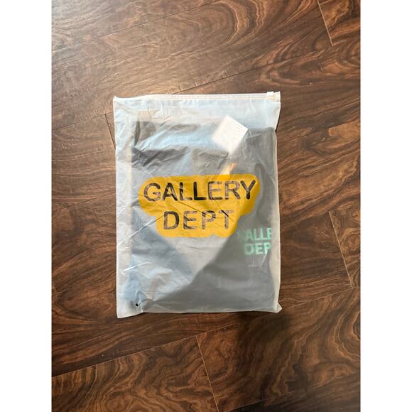 Green Gallery Dept Shirt - Picture 3 of 3